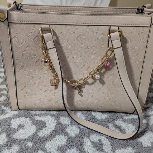 Juicy Couture Handbags - 2/90$ Juicy Couture Beige Purse